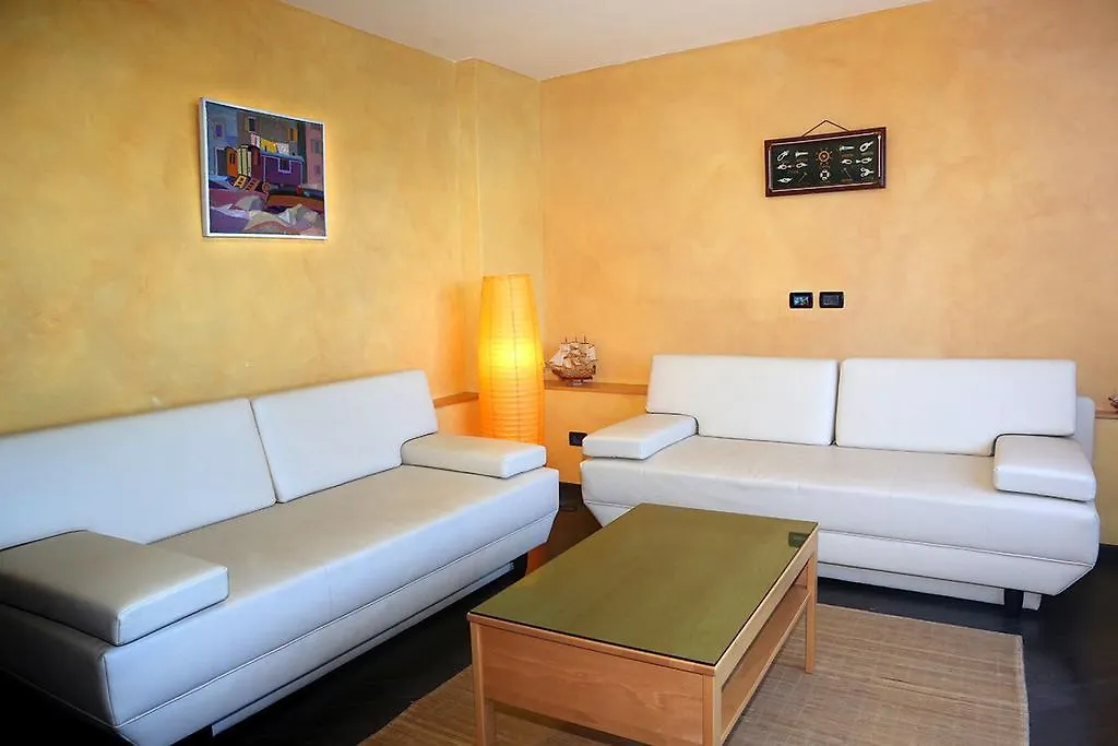 Apartments Ana City Rovinj 0*,